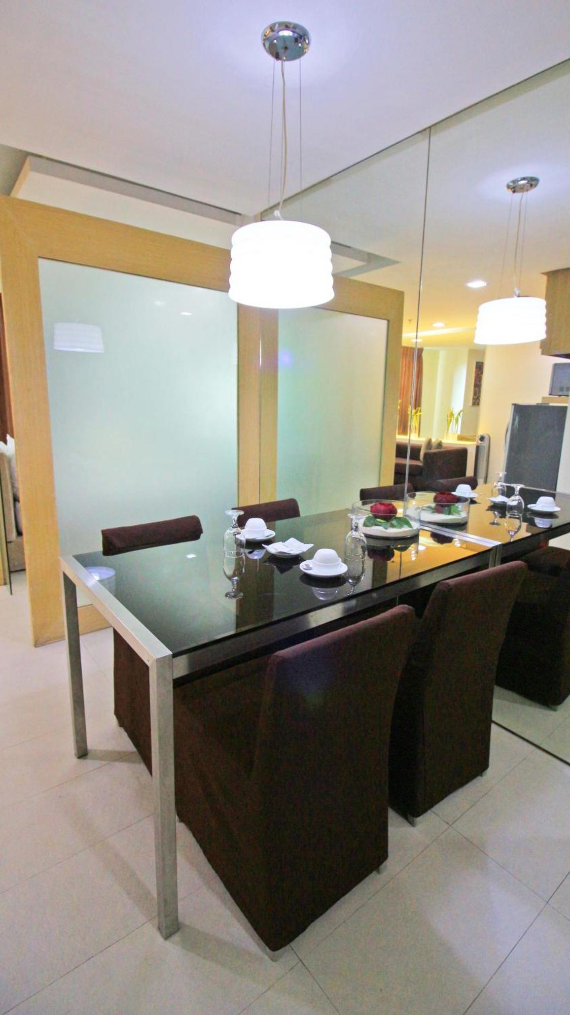 Aparthotel Bsa Twin Towers Mandaluyong Esterno foto