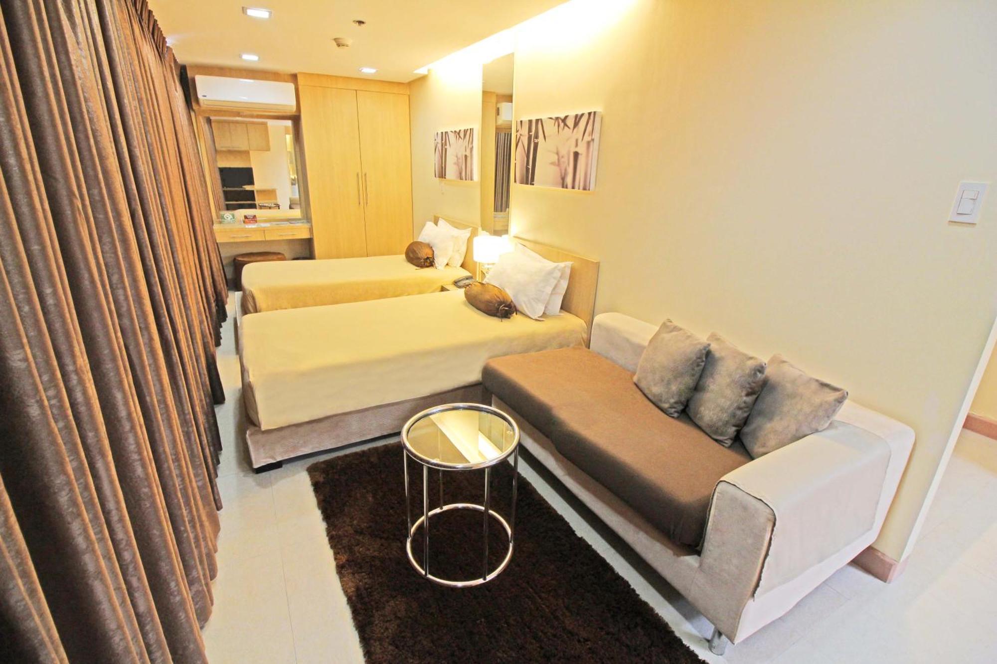 Aparthotel Bsa Twin Towers Mandaluyong Esterno foto