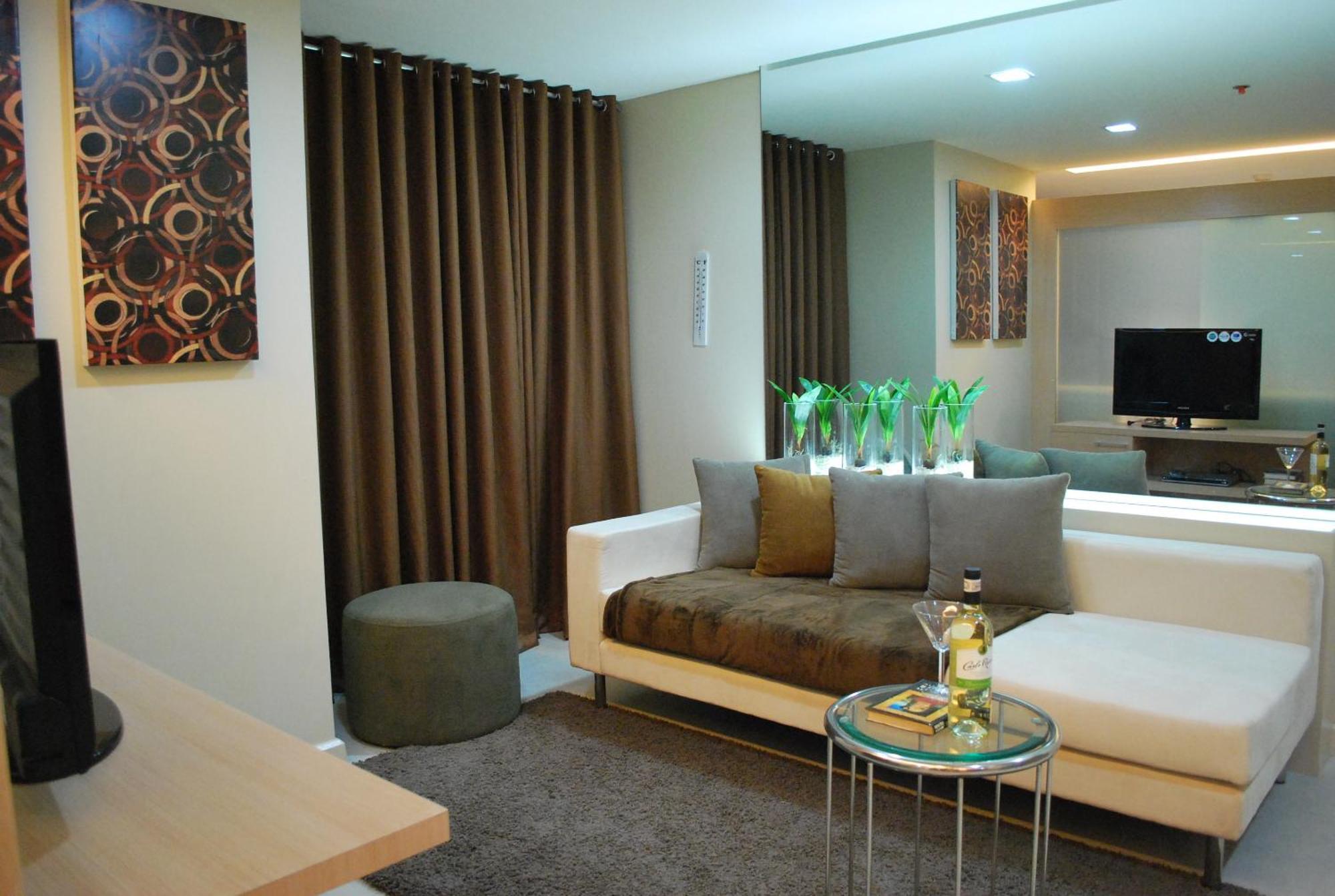 Aparthotel Bsa Twin Towers Mandaluyong Esterno foto